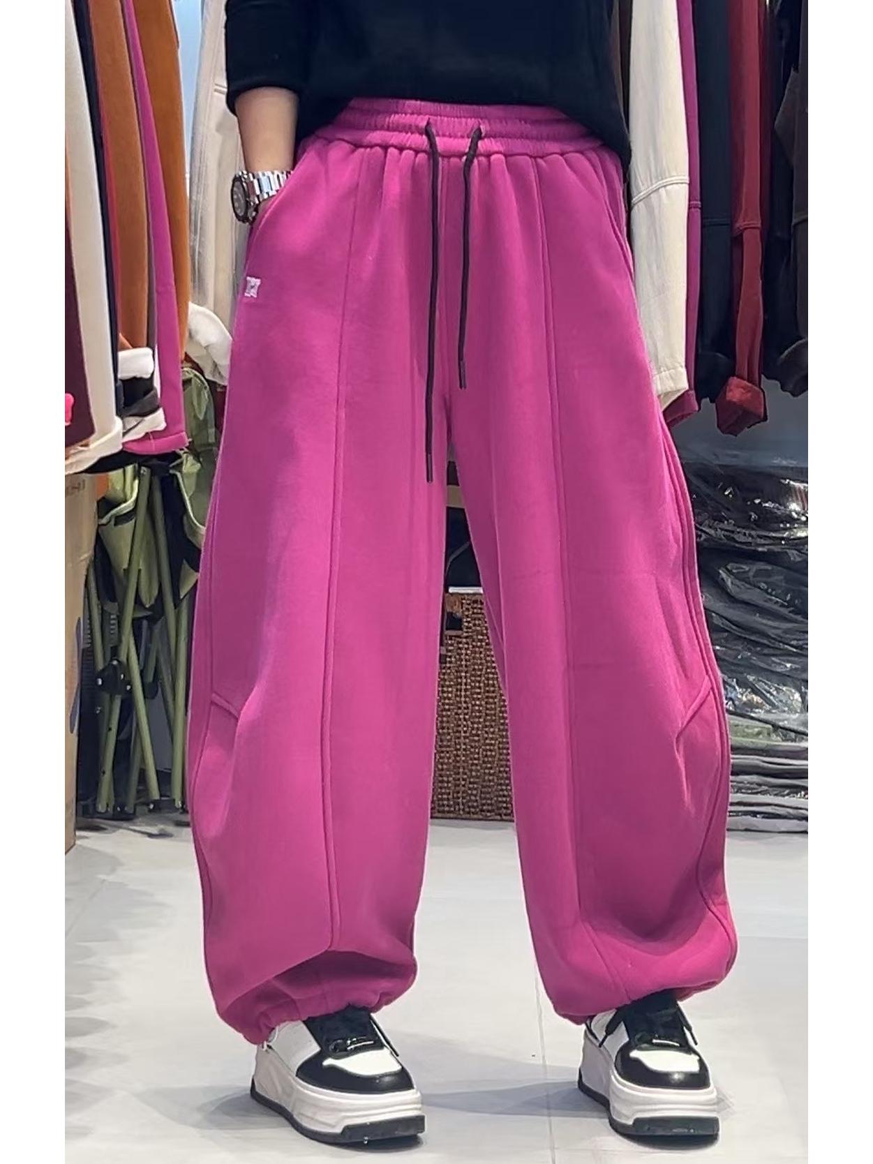 Retro Women s Thickened Velvet Scythe Sweatpants - Winter Casual Style One Size
Retro Women s Thickened Velvet Scythe Sweatpants - Winter Casual Style One Size