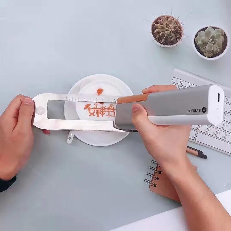 EVEBOT PrintPen Мини-принтер для еды Портативная струйная ручка для печати на заказ DIY Хлеб Кофе Последняя печать
EVEBOT PrintPen Мини-принтер для еды Портативная струйная ручка для печати на заказ DIY Хлеб Кофе Последняя печать