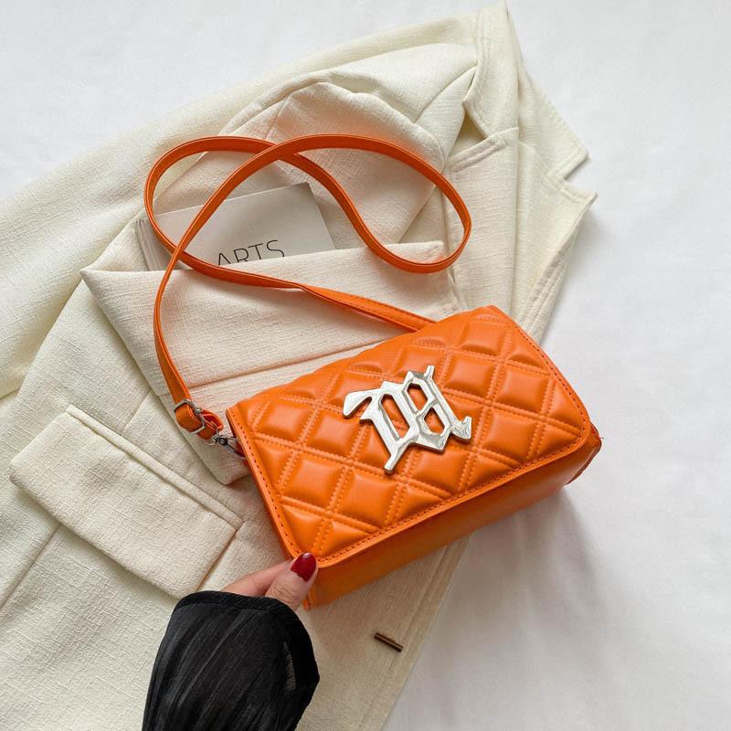 2025 spring new high-end retro high-value shoulder bag diagonal span texture commuting small square bag messenger bag оранжевый
2025 spring new high-end retro high-value shoulder bag diagonal span texture commuting small square bag messenger bag оранжевый