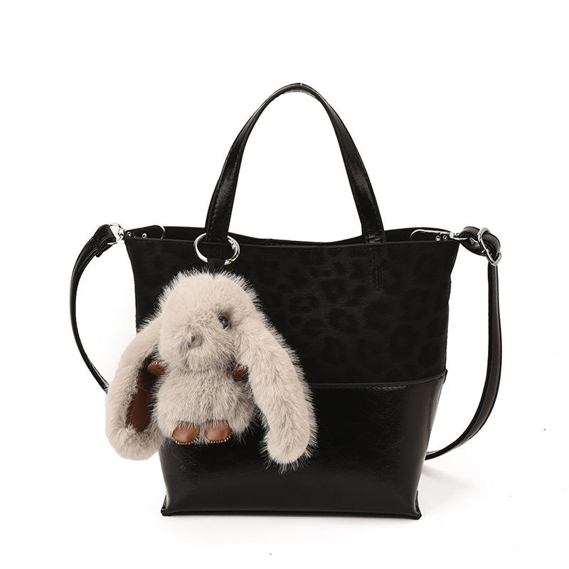 New Autumn Winter Top Handle Bag Fashiable Versatie Bucket Bag Large Capacity Lightweight Tote Textured Casual Shoulder Bags
New Autumn Winter Top Handle Bag Fashiable Versatie Bucket Bag Large Capacity Lightweight Tote Textured Casual Shoulder Bags