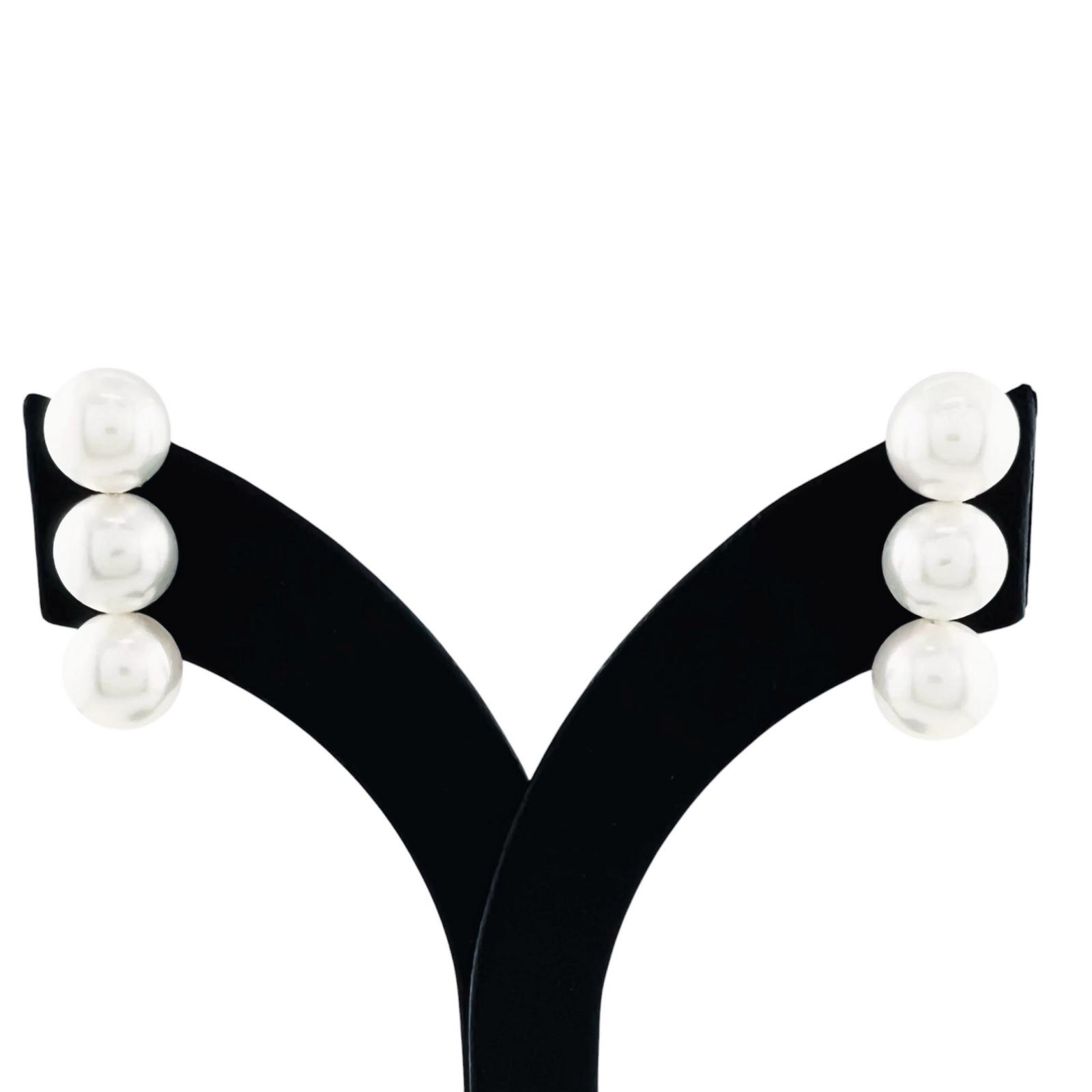 no brand Pierce White pink Women used
no brand Pierce White pink Women used