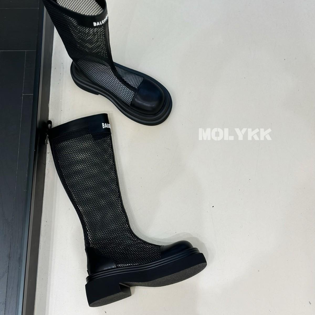 Summer leather thick-soled small height-increasing boots hollow mesh boots summer thin boots cool boots 35 чорний
Summer leather thick-soled small height-increasing boots hollow mesh boots summer thin boots cool boots 35 чорний