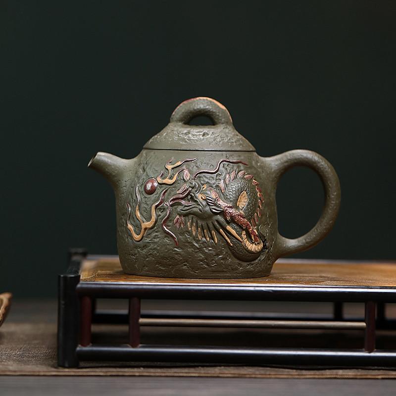 300ml Chinese Tradition Yixing Purple Clay Teapots Beauty Tea Infuser Kettle Handmade Dragon Tea Pot Household Zisha Tea Set
300ml Chinese Tradition Yixing Purple Clay Teapots Beauty Tea Infuser Kettle Handmade Dragon Tea Pot Household Zisha Tea Set