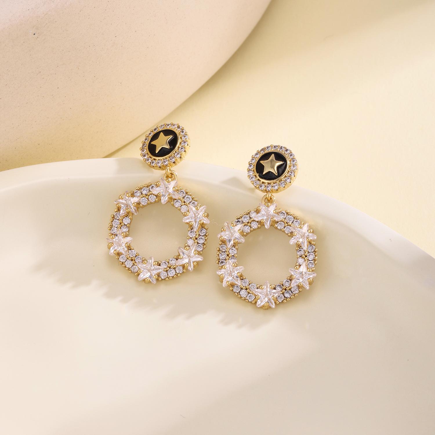 Nidin New Trendy Star Round Drop Earrings Shiny Crystal Zircon Paved Vintage Style Ear Jewelry For Women Birthday Party Gifts золотий
Nidin New Trendy Star Round Drop Earrings Shiny Crystal Zircon Paved Vintage Style Ear Jewelry For Women Birthday Party Gifts золотий