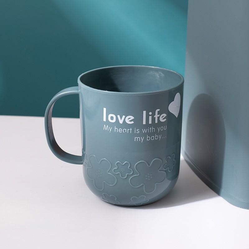 Высококачественная бытовая детская чашка для воды, милая чашка для полоскания рта и стакан для зубной щетки большой вместимости 401-500ml
Высококачественная бытовая детская чашка для воды, милая чашка для полоскания рта и стакан для зубной щетки большой вместимости 401-500ml