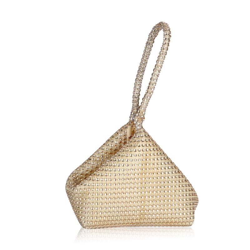 Новая европейская и американская блестящая сумка с бриллиантами и круглым треугольным дизайном, женская легкая роскошная модная сумка через плечо, сумка-цепочка золотой
Новая европейская и американская блестящая сумка с бриллиантами и круглым треугольным дизайном, женская легкая роскошная модная сумка через плечо, сумка-цепочка золотой