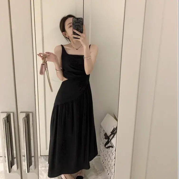 Royal sister fashion style irregular pleated suspender dress women s new high-end sense light luxury waist thin long skirt 2XL чорний
Royal sister fashion style irregular pleated suspender dress women s new high-end sense light luxury waist thin long skirt 2XL чорний