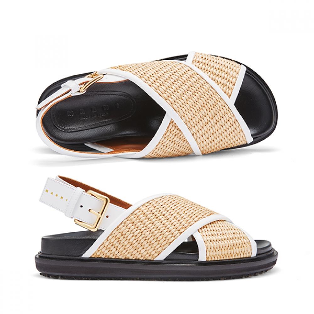 Marni Fbms013801 P3860 Zo306 Purbet Criss Cross Raffia Sandals FBMS013801 P3860 ZO306 (38.5)
Marni Fbms013801 P3860 Zo306 Purbet Criss Cross Raffia Sandals FBMS013801 P3860 ZO306 (38.5)