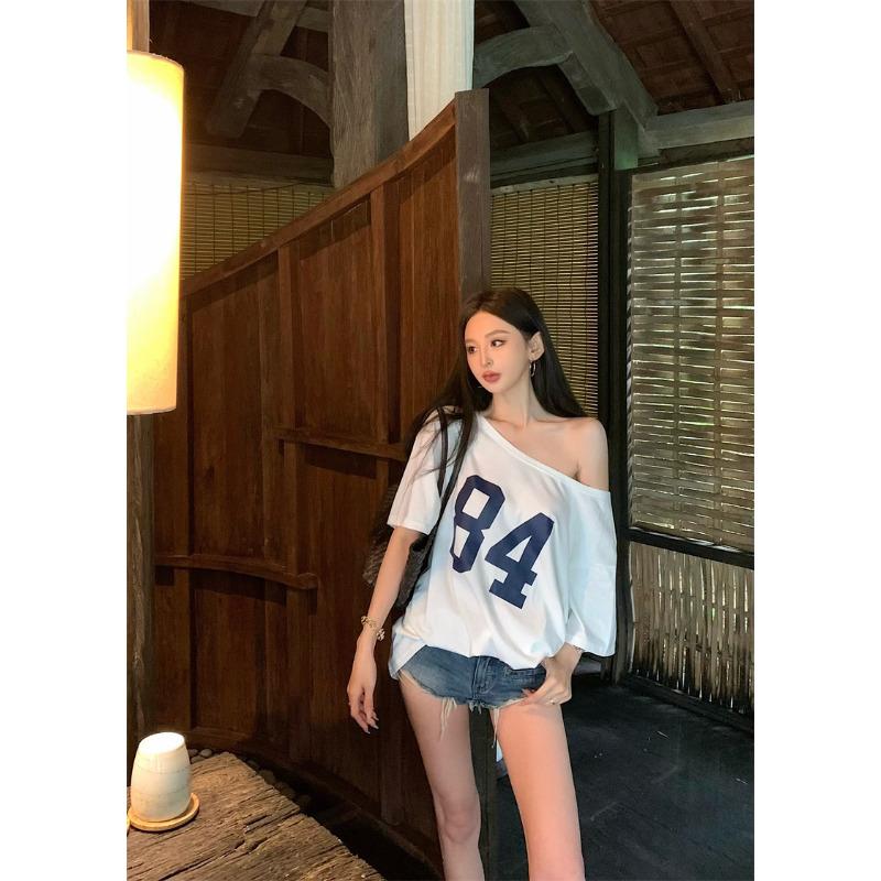 Футболка с короткими рукавами и разрезом на плечах, женская летняя новая свободная американская футболка Spice Girl с короткими рукавами, универсальная студенческая футболка XXL белый
Футболка с короткими рукавами и разрезом на плечах, женская летняя новая свободная американская футболка Spice Girl с короткими рукавами, универсальная студенческая футболка XXL белый