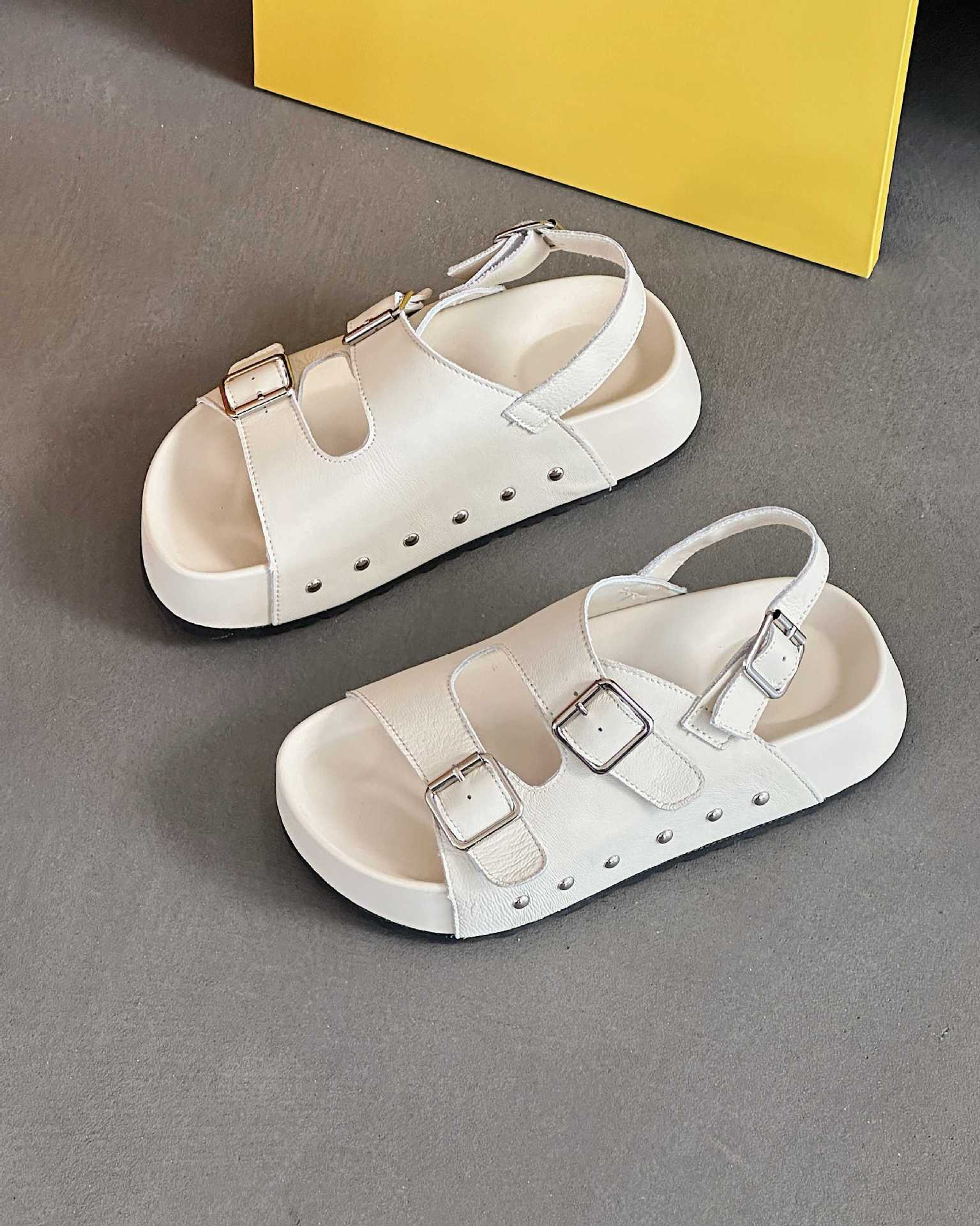 Platform sandals women s summer new outer wear with skirt sports versatile slippers sandals two-in-one 35 бежевый
Platform sandals women s summer new outer wear with skirt sports versatile slippers sandals two-in-one 35 бежевый