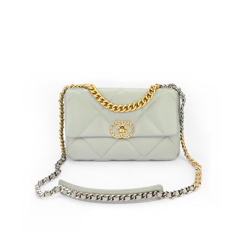 Chic Diamond Quilted Lambskin Shoulder Crossbody Bag - Women s Large Capacity, Versatile, Commuter Style 26x8x17 cm светло-серый
Chic Diamond Quilted Lambskin Shoulder Crossbody Bag - Women s Large Capacity, Versatile, Commuter Style 26x8x17 cm светло-серый