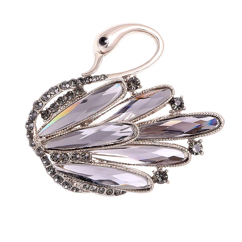 High-end atmospheric diamond-encrusted crystal swan brooch pin fashion rhinestone coat accessories corsage
High-end atmospheric diamond-encrusted crystal swan brooch pin fashion rhinestone coat accessories corsage
