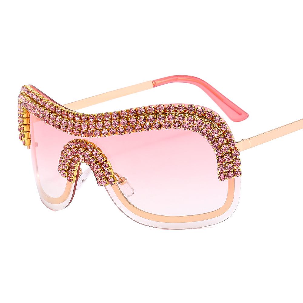 Punk Rhinestone Sunglasses: One-Piece Metal Frame for Men & Women - Euro-American Style
Punk Rhinestone Sunglasses: One-Piece Metal Frame for Men & Women - Euro-American Style