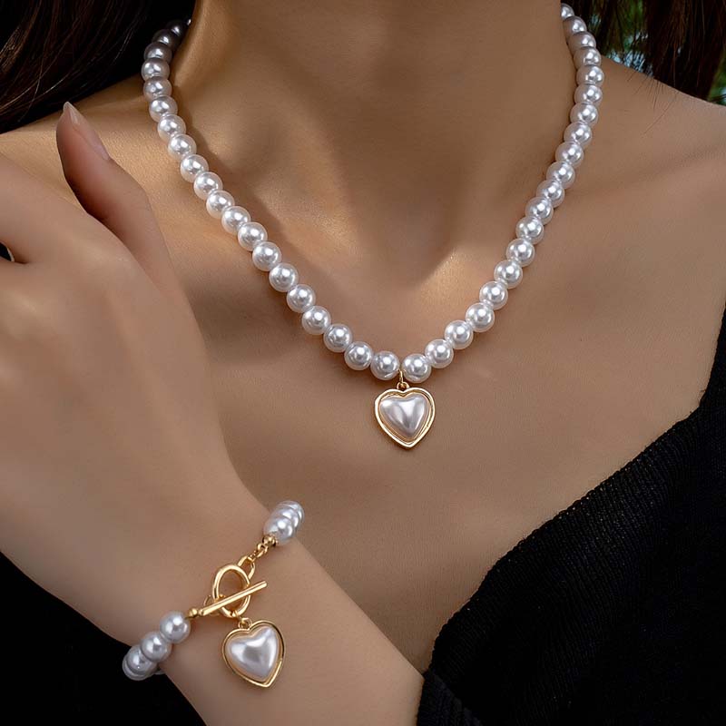 2Pcs Red Immitation Zircon Heart Pendant Necklace Bracelet Set For Women Elegant Beaded Clavicle Chain Necklace Wedding Zircon золотий
2Pcs Red Immitation Zircon Heart Pendant Necklace Bracelet Set For Women Elegant Beaded Clavicle Chain Necklace Wedding Zircon золотий