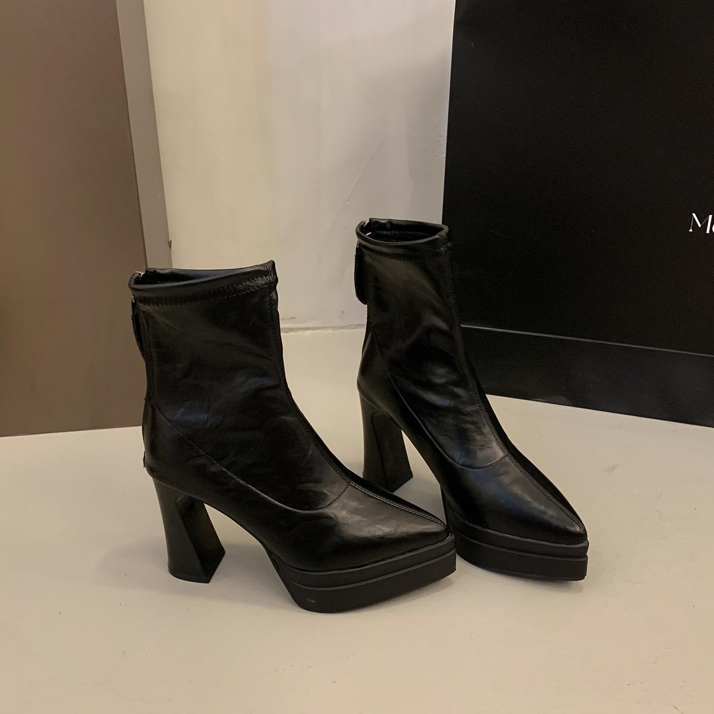 Платформа Ночной Клуб Высокий Каблук Женские Ботильоны Мода Вечеринка Стриптизерша Женская Обувь Зима Острый Носок Мордерн Короткие Ботильоны 39
Платформа Ночной Клуб Высокий Каблук Женские Ботильоны Мода Вечеринка Стриптизерша Женская Обувь Зима Острый Носок Мордерн Короткие Ботильоны 39