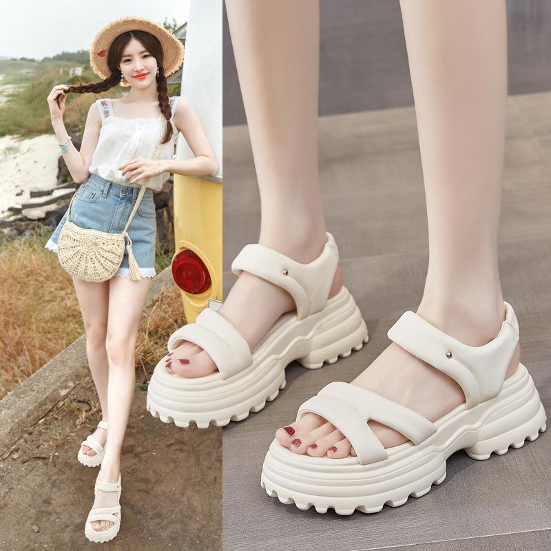 Пляжные однотонные модные сандалии на толстой подошве с губчатой подошвой, модные женские сандалии на эластичной подошве
Пляжные однотонные модные сандалии на толстой подошве с губчатой подошвой, модные женские сандалии на эластичной подошве