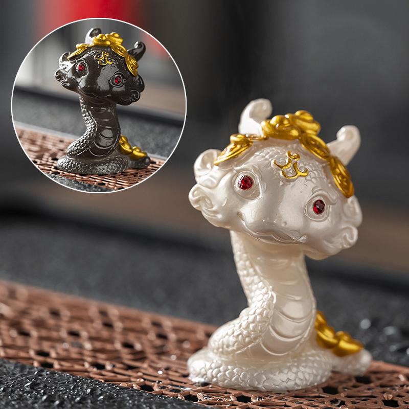 Snake Tea Pet Ornament Fortunate Creative Cute Teaware Accessories Color-changing Tea Pet Decoration Household Resin Handicrafts білий
Snake Tea Pet Ornament Fortunate Creative Cute Teaware Accessories Color-changing Tea Pet Decoration Household Resin Handicrafts білий