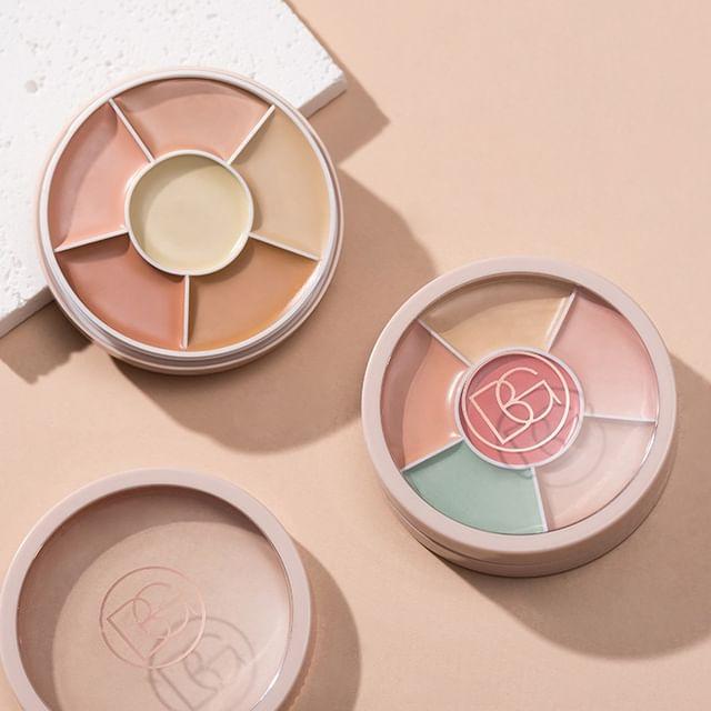 BEAUTY GLAZED - 6 Colours Phantom Concealer Palette #402 - 16g
BEAUTY GLAZED - 6 Colours Phantom Concealer Palette #402 - 16g