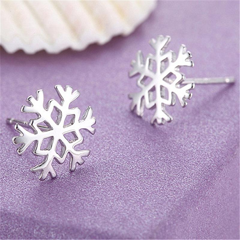 New Product Launch Distribution,2025 New Fashion Earrings Cute Snow Earrings Simple Hollow Wild Lady Earrings Zircon Wholesale
New Product Launch Distribution,2025 New Fashion Earrings Cute Snow Earrings Simple Hollow Wild Lady Earrings Zircon Wholesale