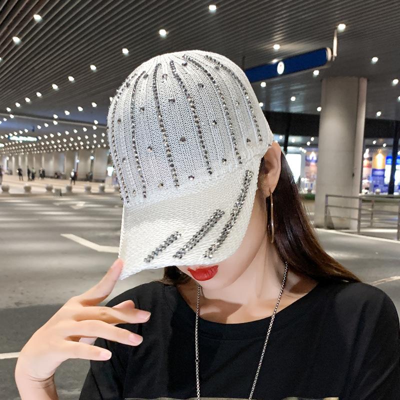 Hat trendy versatile cap spring and autumn mesh hat shading sun hat breathable fashion diamond baseball cap Adjustable чорний
Hat trendy versatile cap spring and autumn mesh hat shading sun hat breathable fashion diamond baseball cap Adjustable чорний