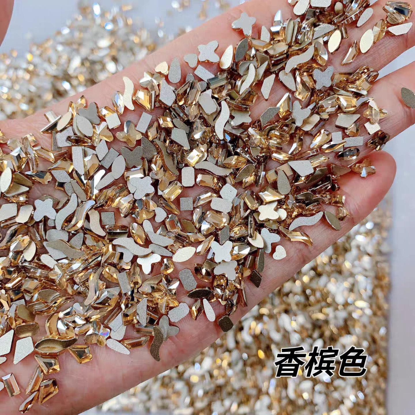 Yiwu Nail Art Diamond Mixed Mini Small Nail Art Flat Bottom Special-Shaped Diamond Mixed K9 Champagne Nail Art Jewelry 100pcs/bag
Yiwu Nail Art Diamond Mixed Mini Small Nail Art Flat Bottom Special-Shaped Diamond Mixed K9 Champagne Nail Art Jewelry 100pcs/bag