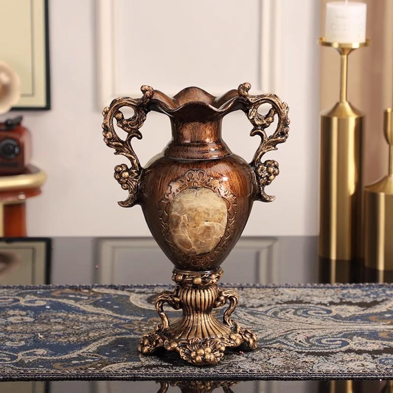 European style shell vase, home foyer, living room, coffee table, TV cabinet decoration and ornaments
European style shell vase, home foyer, living room, coffee table, TV cabinet decoration and ornaments