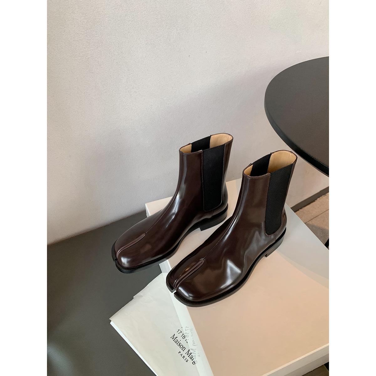 Spot, British style horseshoe shoes short boots medium tube elastic personality design Chelsea boots women 40
Spot, British style horseshoe shoes short boots medium tube elastic personality design Chelsea boots women 40