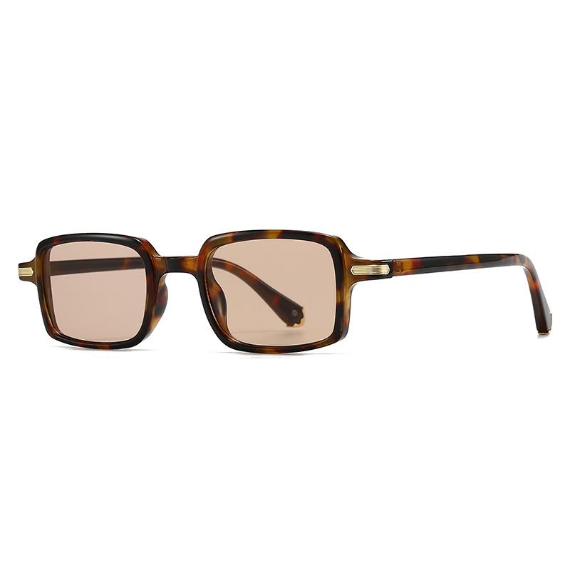 Classic Rivet Vintage Square Sunglasses Women For Men Male Luxury Brand Designer Sun Glasses Punk Popular Hip Hop Shades UV400
Classic Rivet Vintage Square Sunglasses Women For Men Male Luxury Brand Designer Sun Glasses Punk Popular Hip Hop Shades UV400