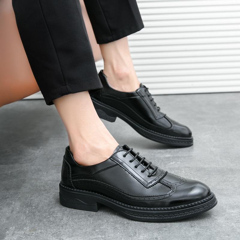Men s Brock Lace-Up Business Dress Casual Leather Shoes Fashion Large Size Retro Leather Shoes 38
Men s Brock Lace-Up Business Dress Casual Leather Shoes Fashion Large Size Retro Leather Shoes 38