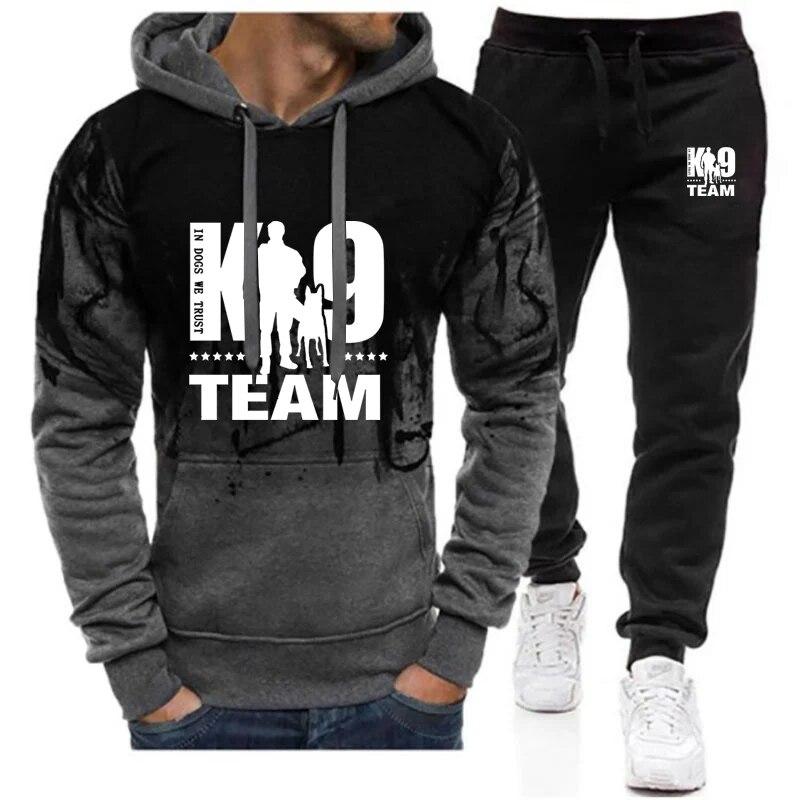 TRAINER K9 Team K9 Unit Malinois, мужской весенне-осенний новый комплект градиентного цвета, повседневный пуловер с капюшоном + брюки, удобный костюм из 2 предметов XXXL
TRAINER K9 Team K9 Unit Malinois, мужской весенне-осенний новый комплект градиентного цвета, повседневный пуловер с капюшоном + брюки, удобный костюм из 2 предметов XXXL