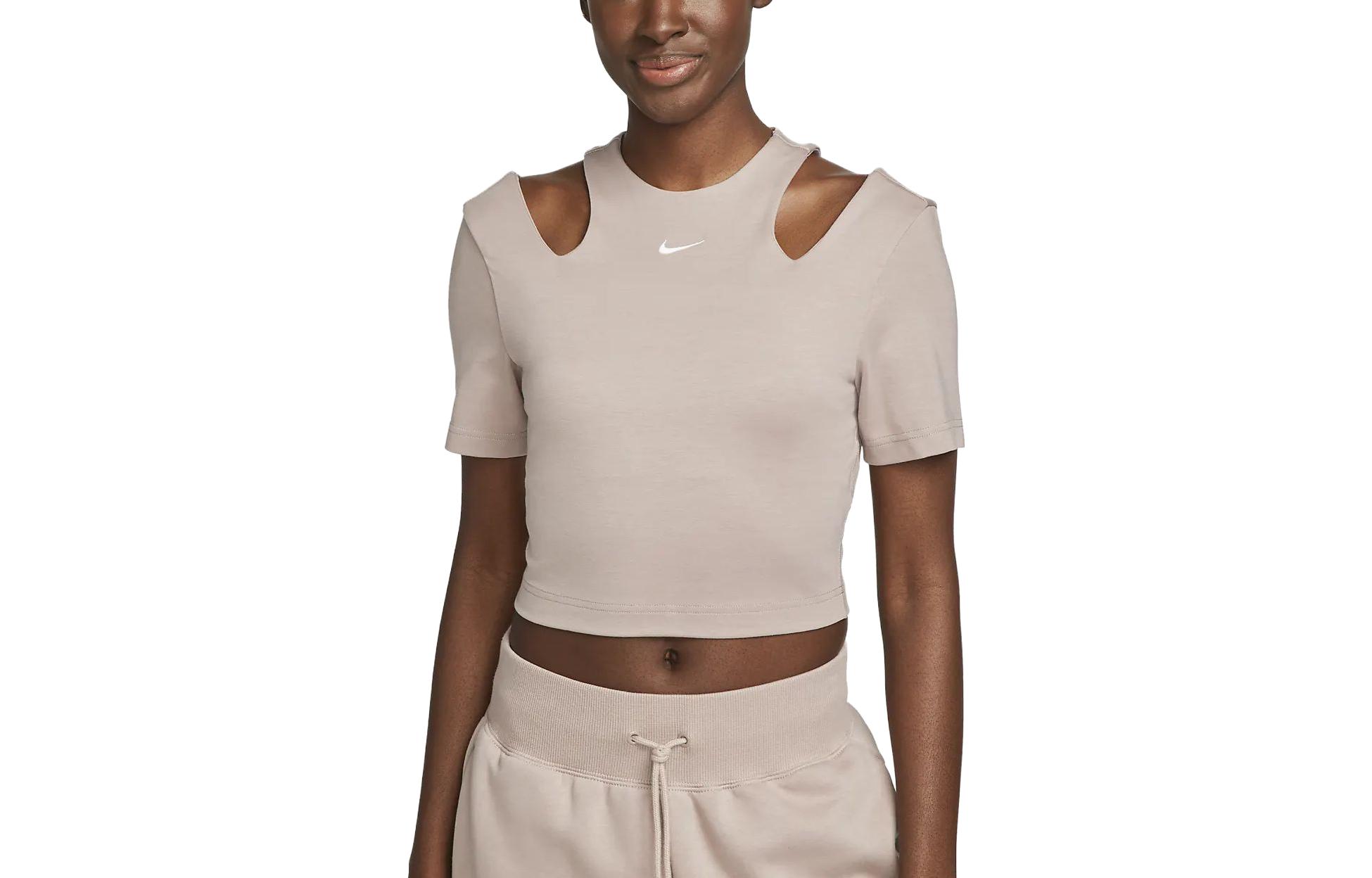 Nike T Shirts Women s Taupe Crew Neck Moderate Straight Fit DV7963-272 XL
Nike T Shirts Women s Taupe Crew Neck Moderate Straight Fit DV7963-272 XL