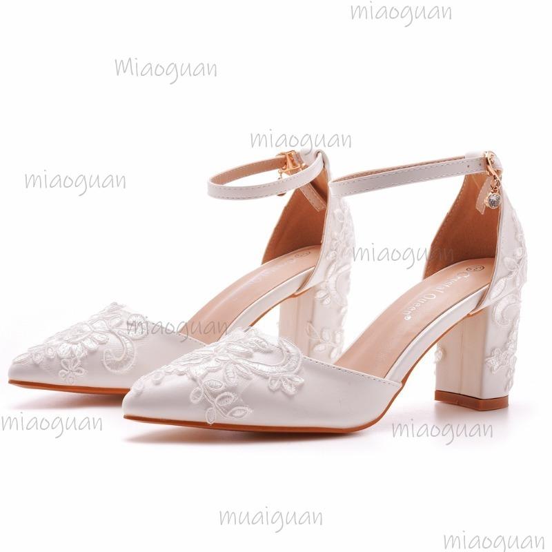 White Lace Wedding Heels Women s Chunky Heel Pointed Toe Bridal Sandals Elegant Party Dress Shoes for Women Zapatos De Mujer 43
White Lace Wedding Heels Women s Chunky Heel Pointed Toe Bridal Sandals Elegant Party Dress Shoes for Women Zapatos De Mujer 43