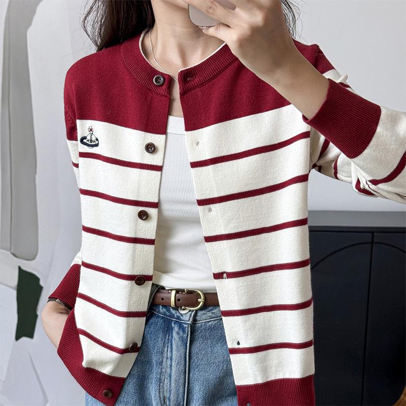 Женский корейский кардиган из трикотажа в полоску с вышивкой в стиле колор-блок - осенне-зимний свитер с круглым вырезом M
Женский корейский кардиган из трикотажа в полоску с вышивкой в стиле колор-блок - осенне-зимний свитер с круглым вырезом M