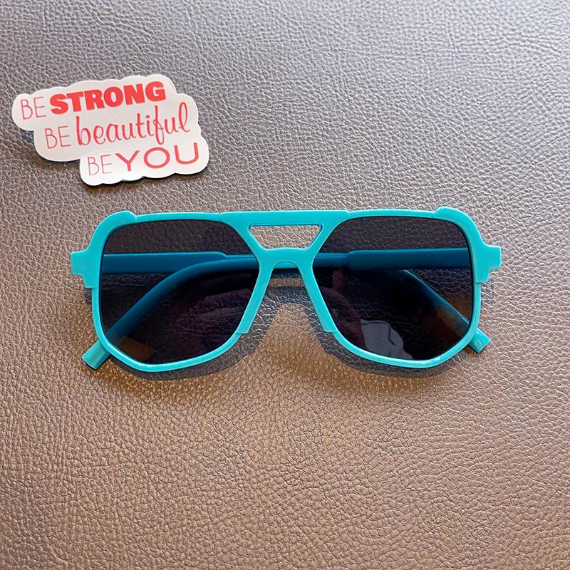 2026 Girls Boys Fashion Square Frame Sunglasses UV400 Children Colors Outdoor Sun Eye Protection Sunglasses Kids Sun Glasses синий
2026 Girls Boys Fashion Square Frame Sunglasses UV400 Children Colors Outdoor Sun Eye Protection Sunglasses Kids Sun Glasses синий