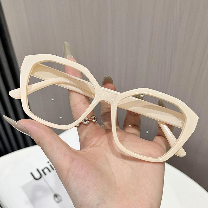 Vintage Large Frame Anti Blue Light Glasses For Men Women Lightweight Reading Eyeglasses Fashion Photo Decor Plain Spectacles
Vintage Large Frame Anti Blue Light Glasses For Men Women Lightweight Reading Eyeglasses Fashion Photo Decor Plain Spectacles