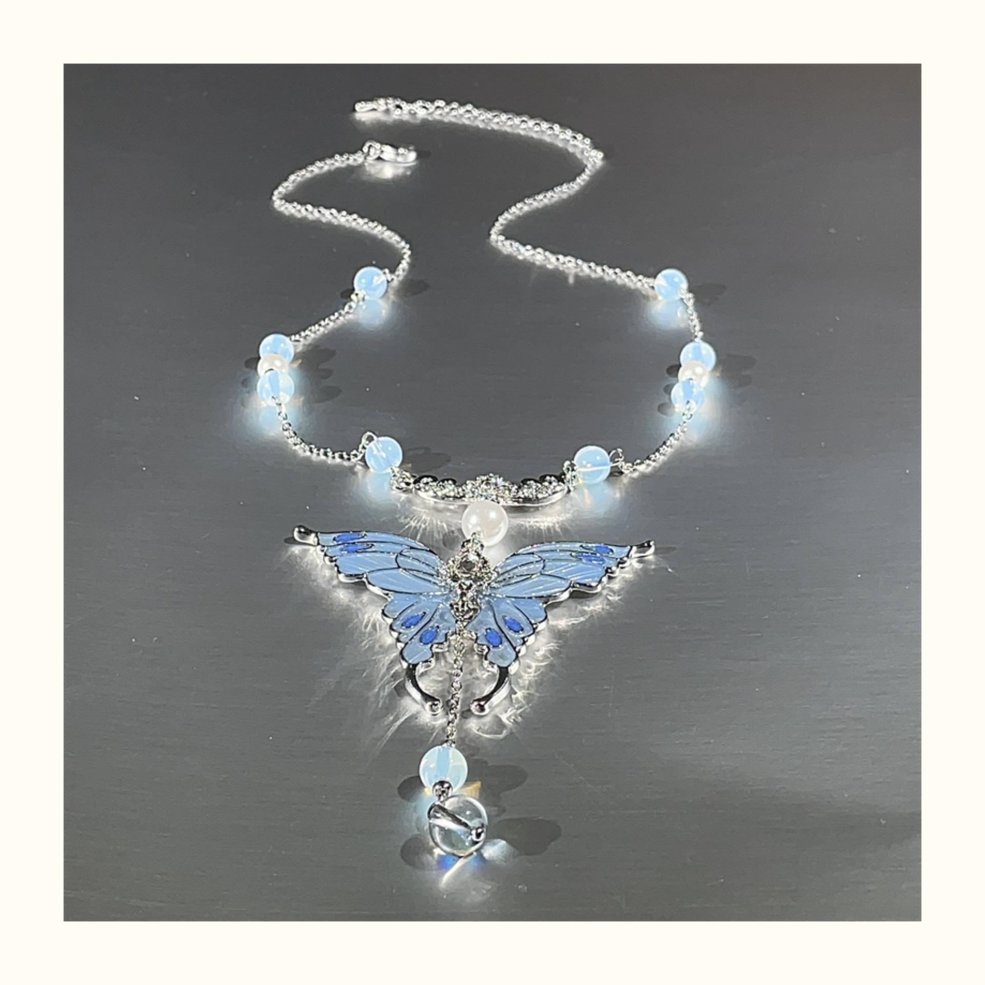 Ожерелье на ключицу «Фиолетовая бабочка» — Элегантный женский чокер с роскошным дизайном, издание 2025 года
Ожерелье на ключицу «Фиолетовая бабочка» — Элегантный женский чокер с роскошным дизайном, издание 2025 года