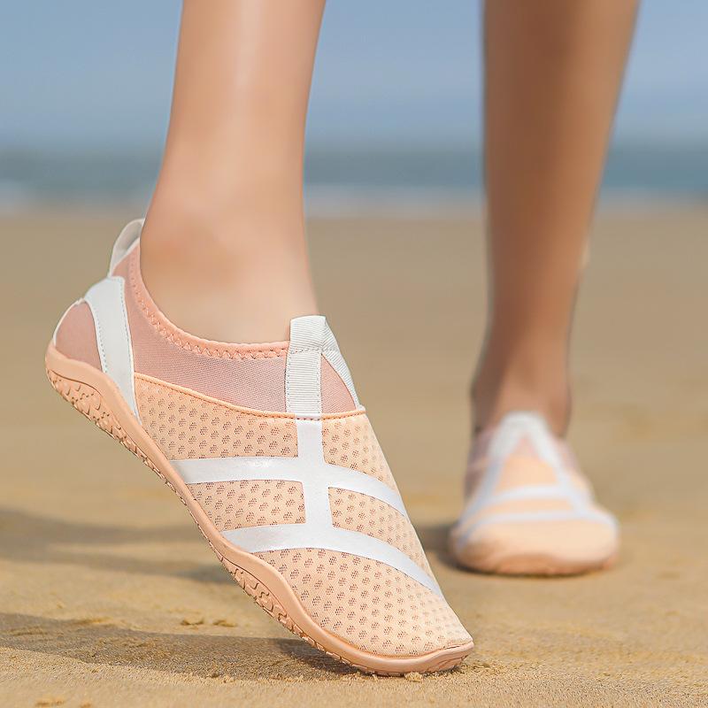 Creek shoes lightweight and quick-drying beach shoes couple outdoor swimming wading shoes hiking five-finger shoes 35
Creek shoes lightweight and quick-drying beach shoes couple outdoor swimming wading shoes hiking five-finger shoes 35