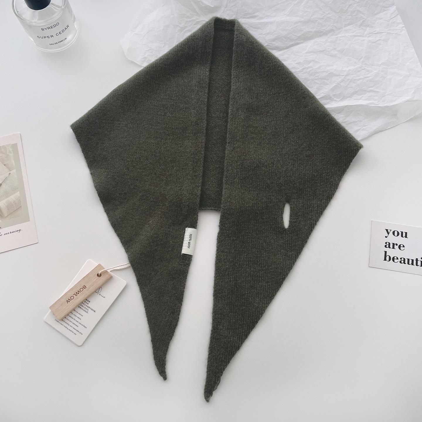New Korea Styles 100% Wool Knitted Triangular Scarf Women Winter Warm Decorate Headscarf Shawl Neckerchief Hijab Pashmina 26x92cm
New Korea Styles 100% Wool Knitted Triangular Scarf Women Winter Warm Decorate Headscarf Shawl Neckerchief Hijab Pashmina 26x92cm