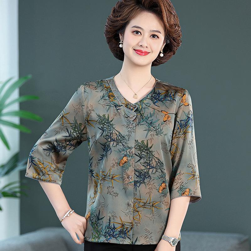 New Summer Arrival: Grandma Style Mulberry Silk Shirt with Seven Sleeves for Middle-aged and Elderly Women L (recommended 40-50 kg) зелений
New Summer Arrival: Grandma Style Mulberry Silk Shirt with Seven Sleeves for Middle-aged and Elderly Women L (recommended 40-50 kg) зелений