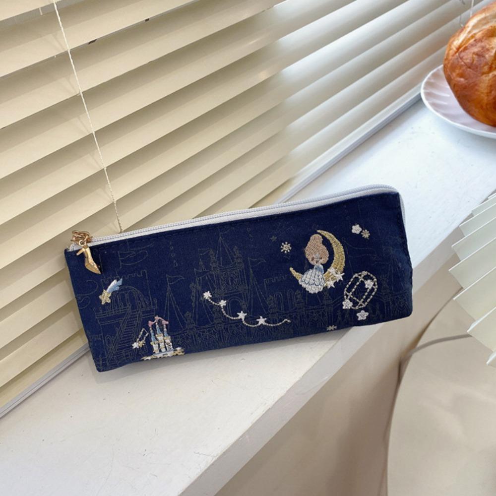 Chinese Style Pencil Bag Storage Bag Zipper Pen Bag Pen Box Chinese Style Pencil Case Stationery Moon pencil case
Chinese Style Pencil Bag Storage Bag Zipper Pen Bag Pen Box Chinese Style Pencil Case Stationery Moon pencil case