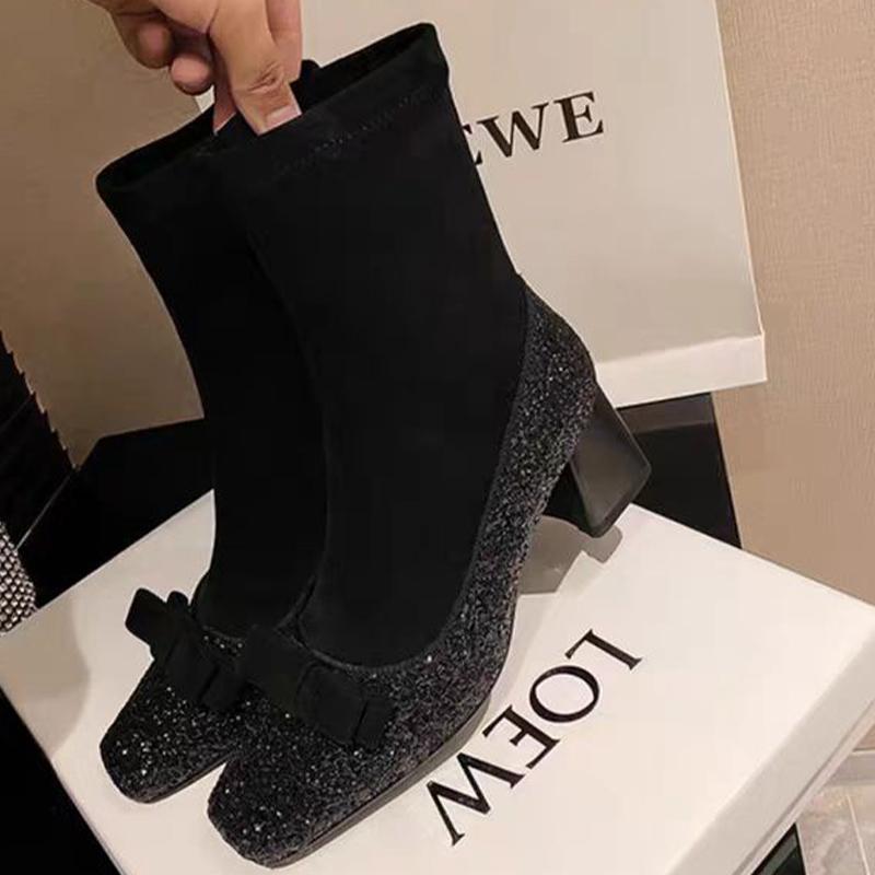 Женские зимние ботильоны с квадратным носком, модные замшевые ботинки на среднем каблуке, массивная обувь, тренд 2024 года, дизайнерские ботинки Botas Mujer 40 чёрный
Женские зимние ботильоны с квадратным носком, модные замшевые ботинки на среднем каблуке, массивная обувь, тренд 2024 года, дизайнерские ботинки Botas Mujer 40 чёрный