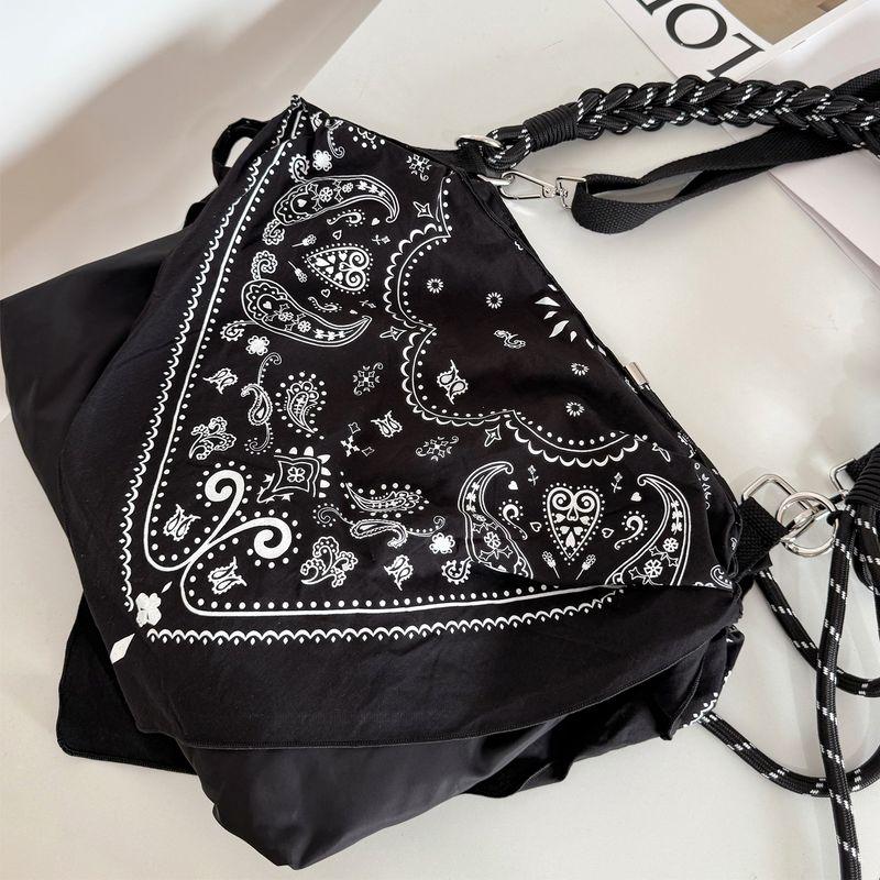 Byzz Сумка-мессенджер через плечо из нейлона с принтом Кешью , женская, художественная, повседневная, для отпуска, в стиле idle , большой вместимости Black
Byzz Сумка-мессенджер через плечо из нейлона с принтом Кешью , женская, художественная, повседневная, для отпуска, в стиле idle , большой вместимости Black