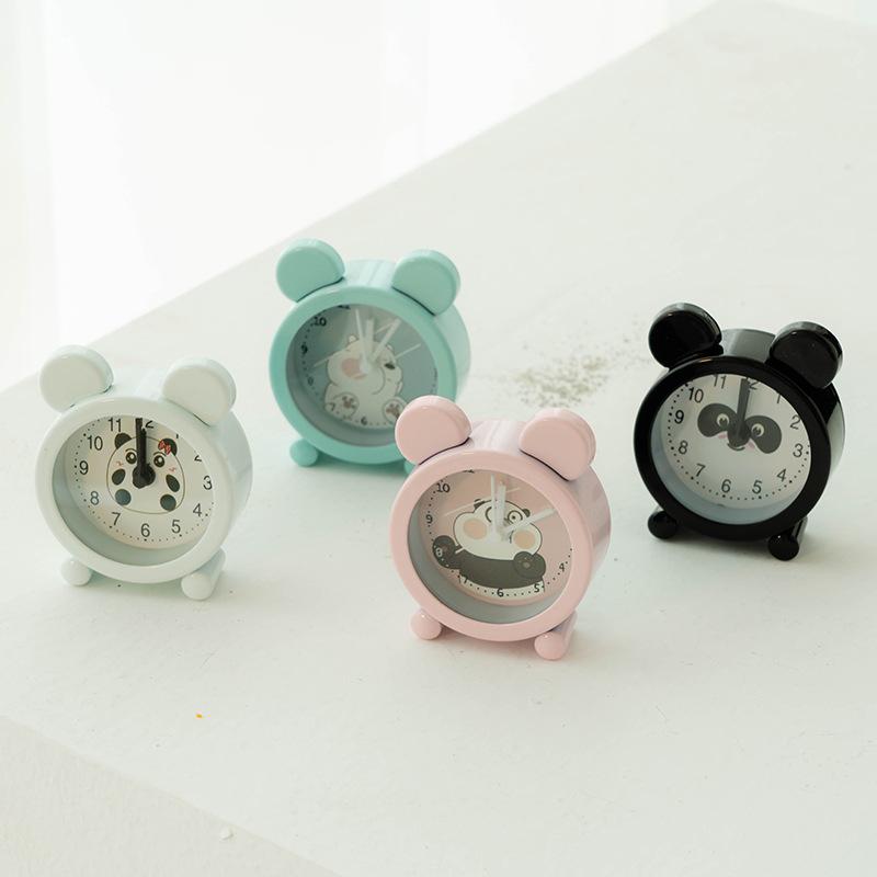 Mini metal bear cartoon cute small alarm clock creative unique desk bedside alarm clock
Mini metal bear cartoon cute small alarm clock creative unique desk bedside alarm clock