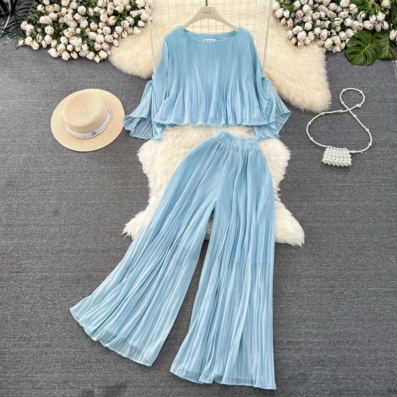 Idle Style Ruched Chiffon Autumn Bat Sleeve Tops Blue One size
Idle Style Ruched Chiffon Autumn Bat Sleeve Tops Blue One size