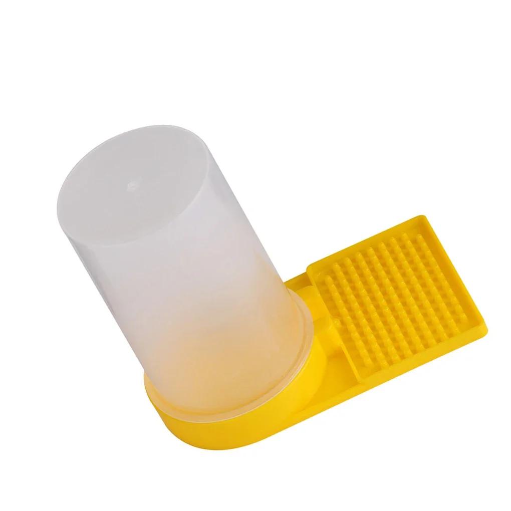 1 Set Apiculture Hive Bee Feeders Beehive Nest Door Drinker Plastic Drinking Water Feeding Cup Beekeeper Beekeeping Supplies
1 Set Apiculture Hive Bee Feeders Beehive Nest Door Drinker Plastic Drinking Water Feeding Cup Beekeeper Beekeeping Supplies