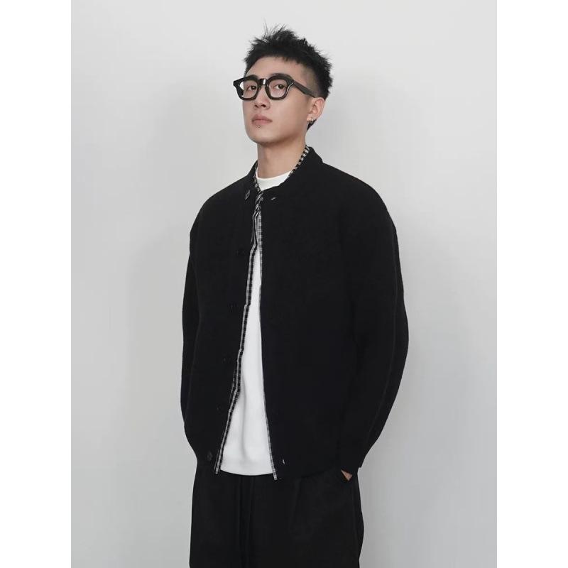 Unisex Autumn Baseball Cardigan: Solid Color, Loose Fit, Casual Two-Piece Style Sweater. 3XL чорний
Unisex Autumn Baseball Cardigan: Solid Color, Loose Fit, Casual Two-Piece Style Sweater. 3XL чорний