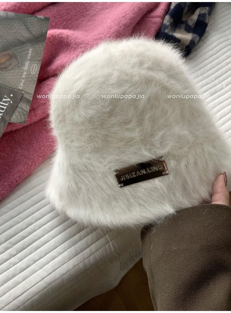 Cozy Faux Fur Winter Bucket Hat With Stylish Metal Tag For Women In Multiple Colors білий
Cozy Faux Fur Winter Bucket Hat With Stylish Metal Tag For Women In Multiple Colors білий