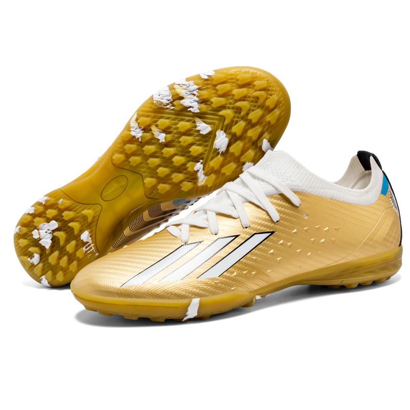 New football shoes men s grass non-slip training shoes student football shoes long nails broken shoes women s 35
New football shoes men s grass non-slip training shoes student football shoes long nails broken shoes women s 35