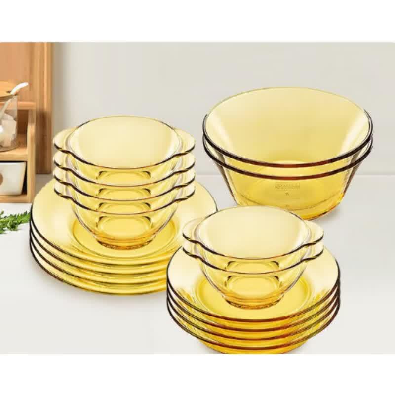 Pyrex Belle Heat-Resistant Glass 16-Piece Dinnerware Set
Pyrex Belle Heat-Resistant Glass 16-Piece Dinnerware Set