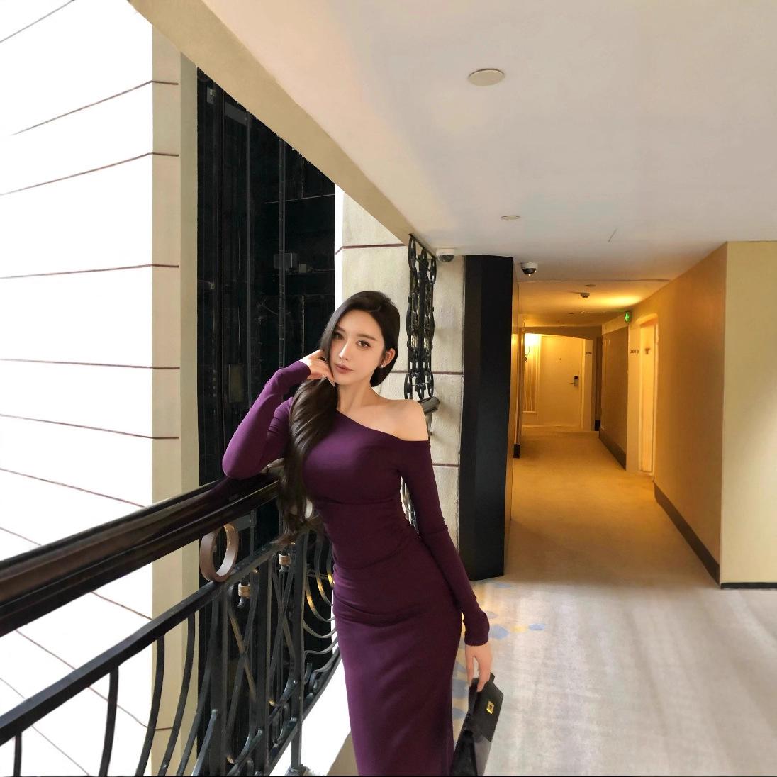 TZ7273 Pure Desire Sexy One-Shoulder Slim-Fit Hip-Hugging Long Dress Women s Style Fashion Temperament Purple Dress S фиолетовый
TZ7273 Pure Desire Sexy One-Shoulder Slim-Fit Hip-Hugging Long Dress Women s Style Fashion Temperament Purple Dress S фиолетовый